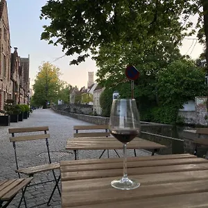 Bed and breakfast Canal 