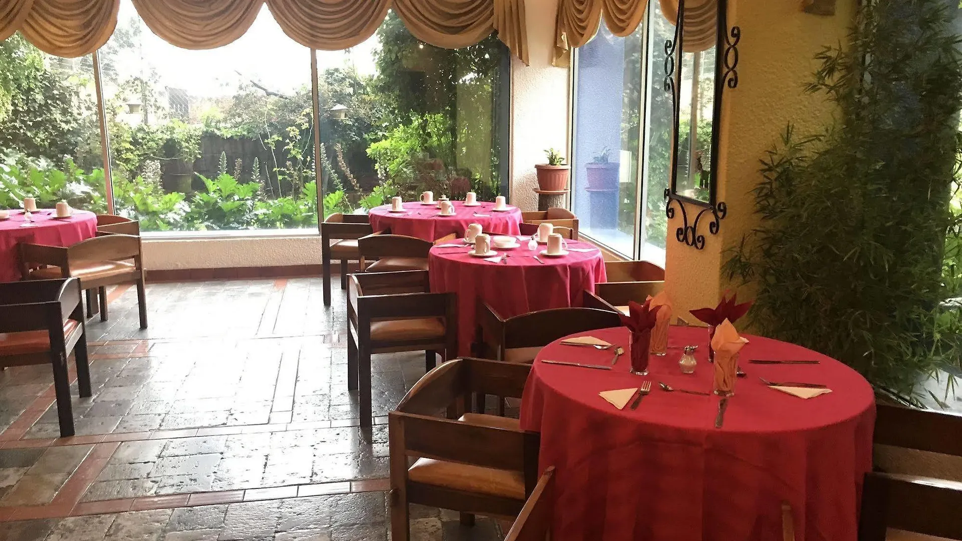 Hotel Savoy Inn Quito