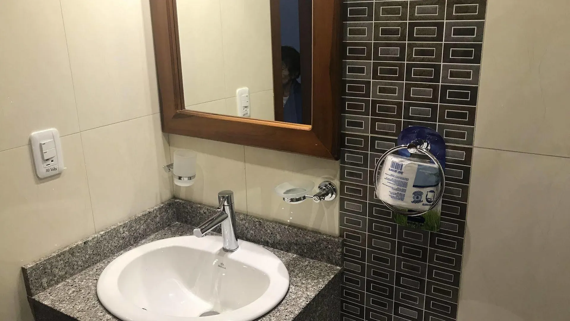 ***  Hotel Savoy Inn Quito Ecuador